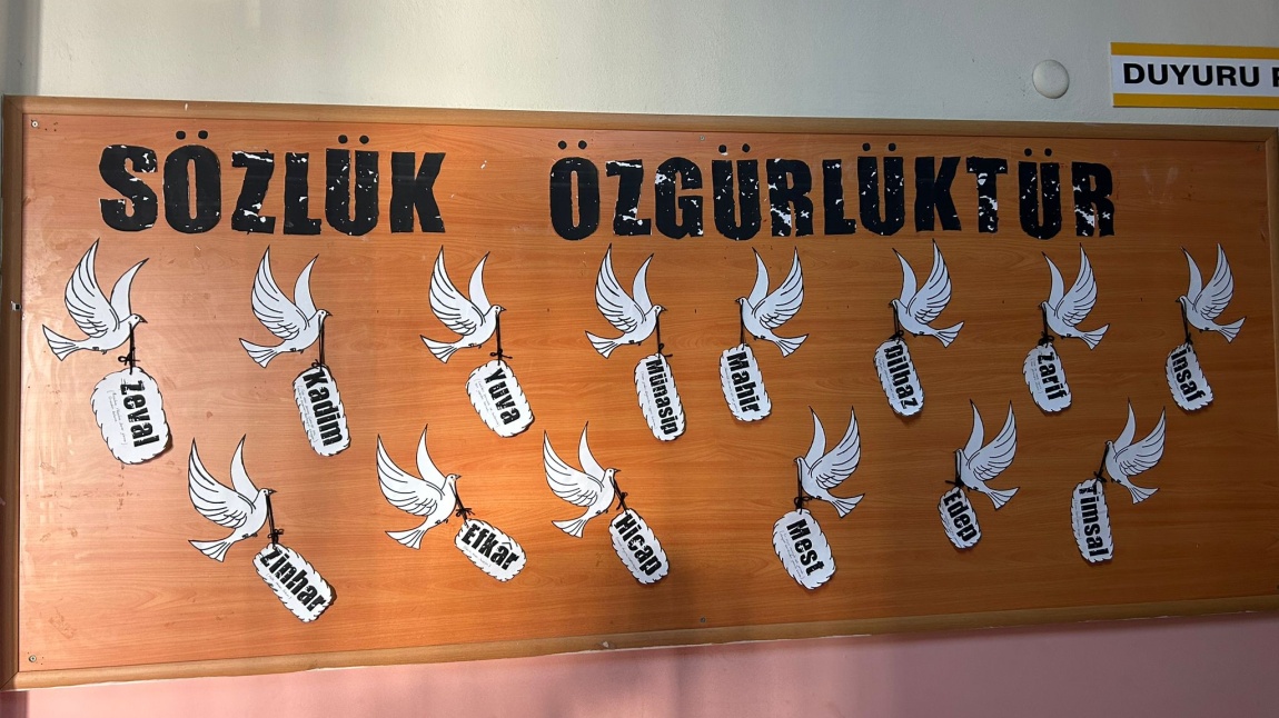 “Sözlük Özgürlüktür “ Köşesi Oluşturuldu.